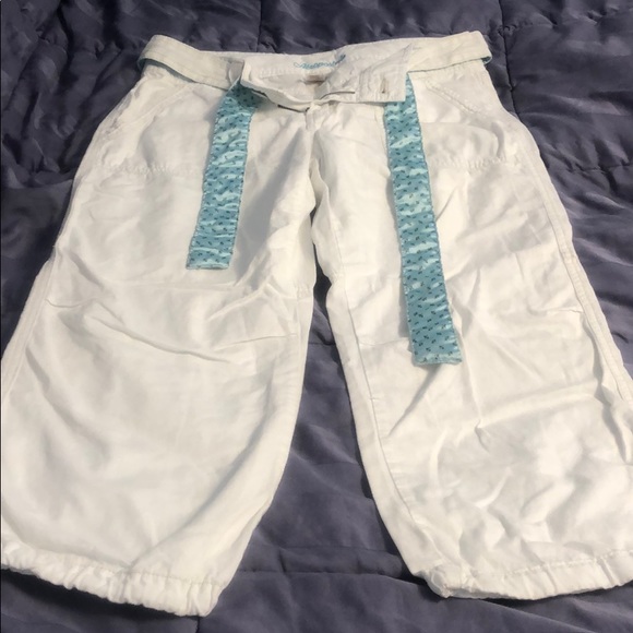 White Capri pants from Aeropostale - Picture 3 of 4